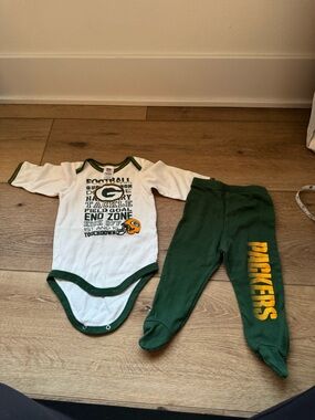Infant Green Bay Packers Long Sleeve Bodysuit & Pants Set sz 3-6 month NFL TEAM